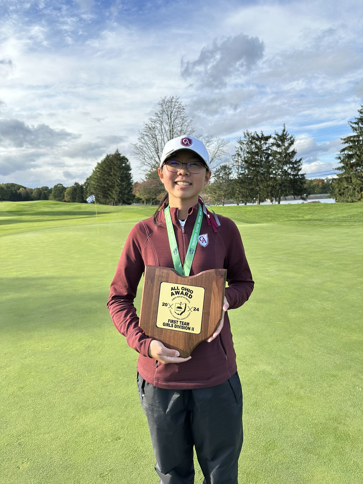 Eva Lim of Columbus Academy wins the 2024 OHSAA Division 2 Girls Golf Individual Championship